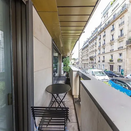 A Balcony Near The Eiffel Tower * Parijs
