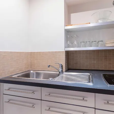 A Balcony Near The Eiffel Tower Apartamento