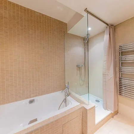 Apartamento A Balcony Near The Eiffel Tower Paris